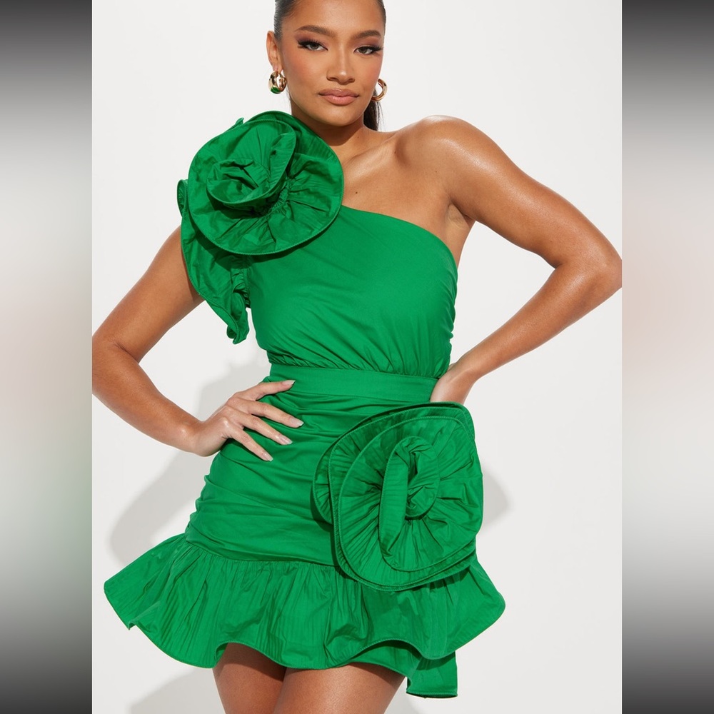 Green mini dress- never worn